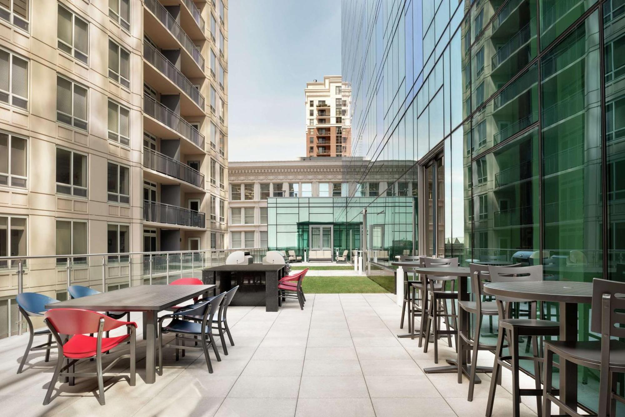 Hilton Garden Inn Chicago Downtown South Loop מראה חיצוני תמונה